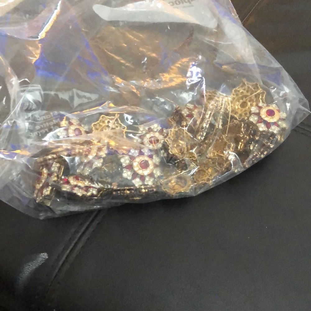 Brooches. - Picture 3 of 3